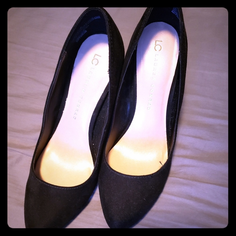 Black suede heels
